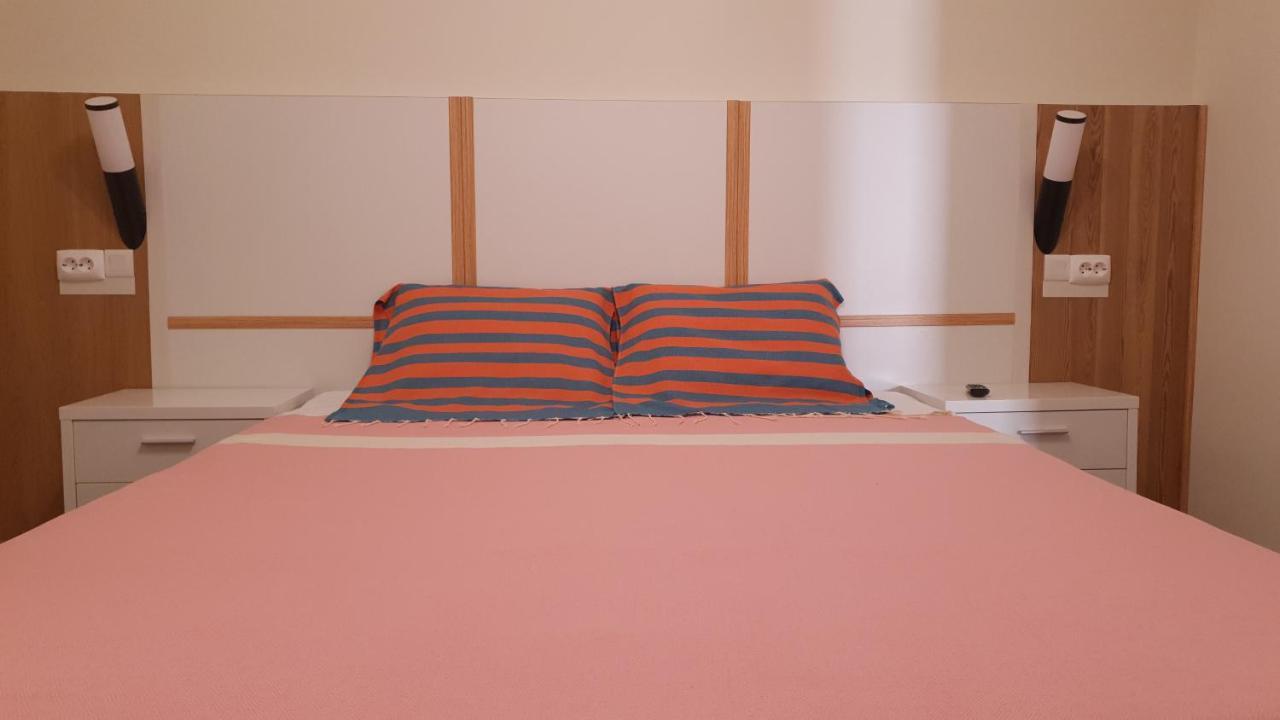 Bruma Hostel Ponta Delgada  Ngoại thất bức ảnh